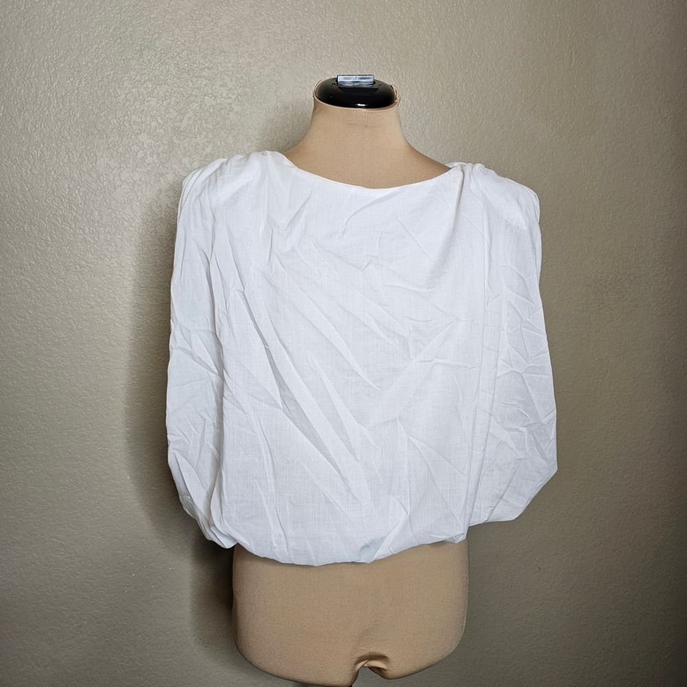 NWT So Me Tilly White Bubble Hem Cap Sleeve Blouse Top Large